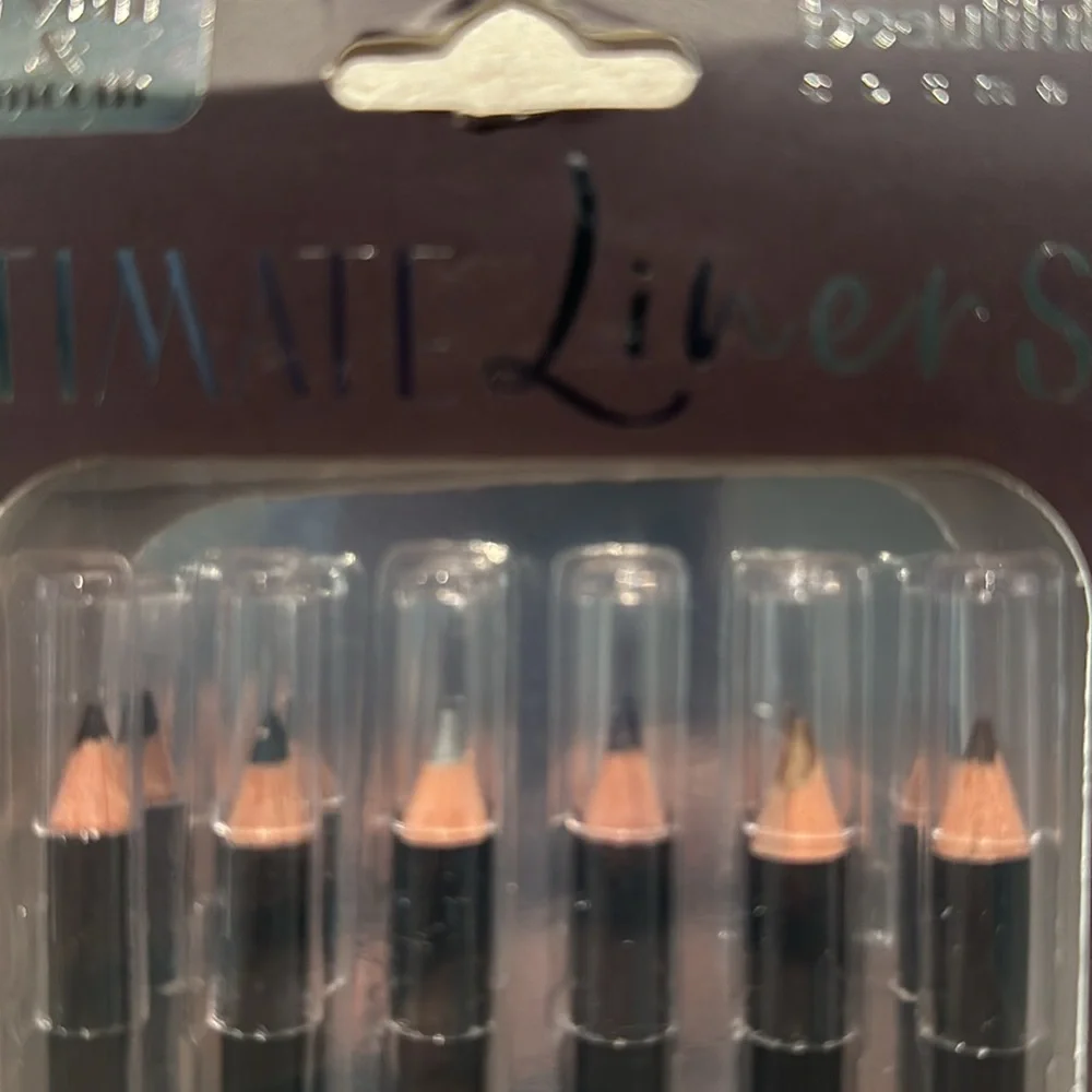 Beautifully You Ultimate 6 Bold EyeLiner Set in black, green, metallic, blue.
